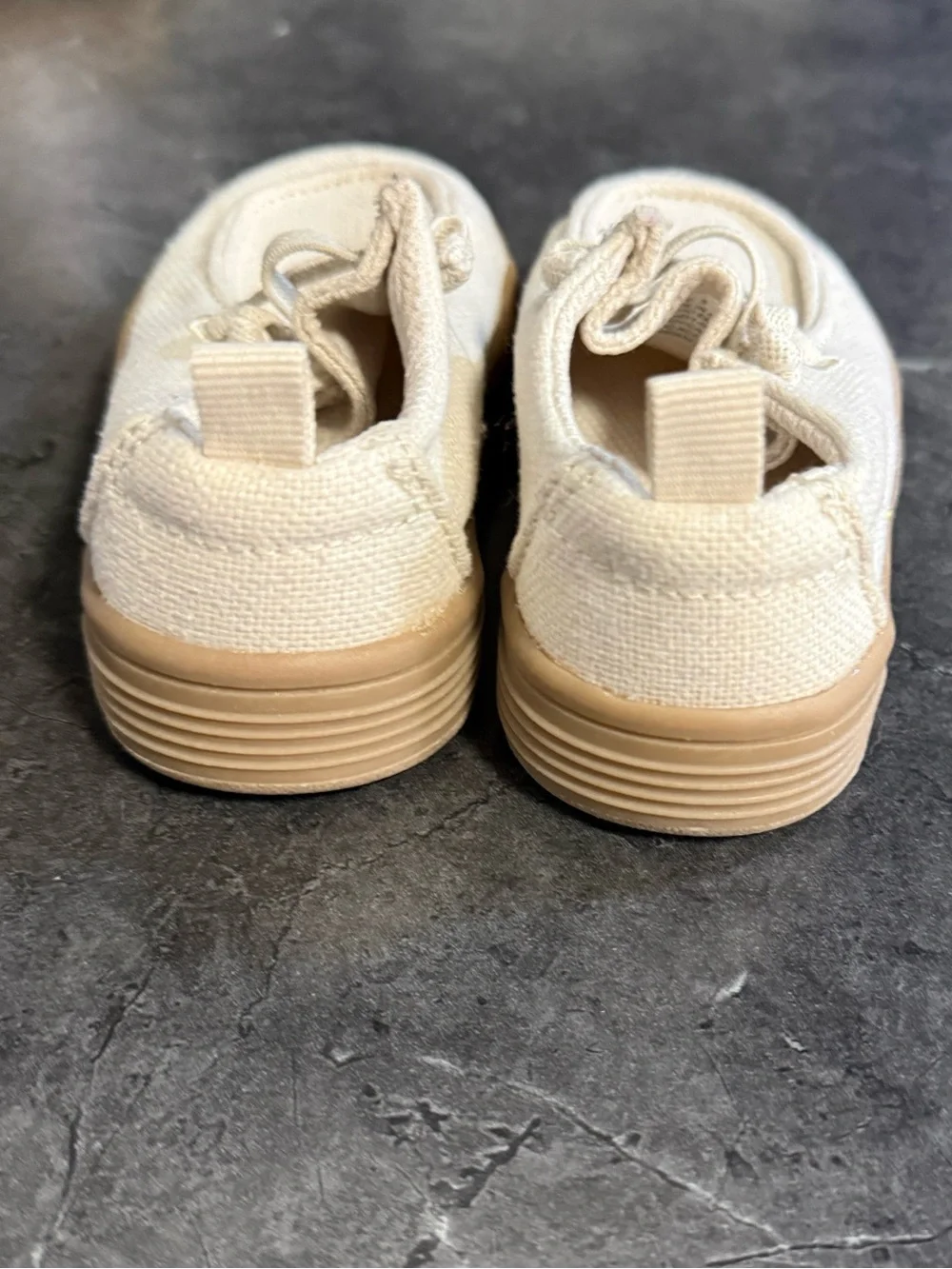 GAP Size 5 Toddler Canvas Moccasins with Tan Sole